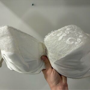 Carnival Full Coverage Bra 38DD Ivory Lace Underwire Style 123